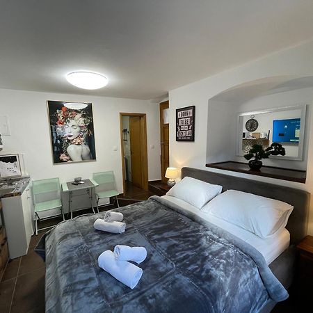 Tequila Apartments (Adults Only) Zadar Exteriör bild