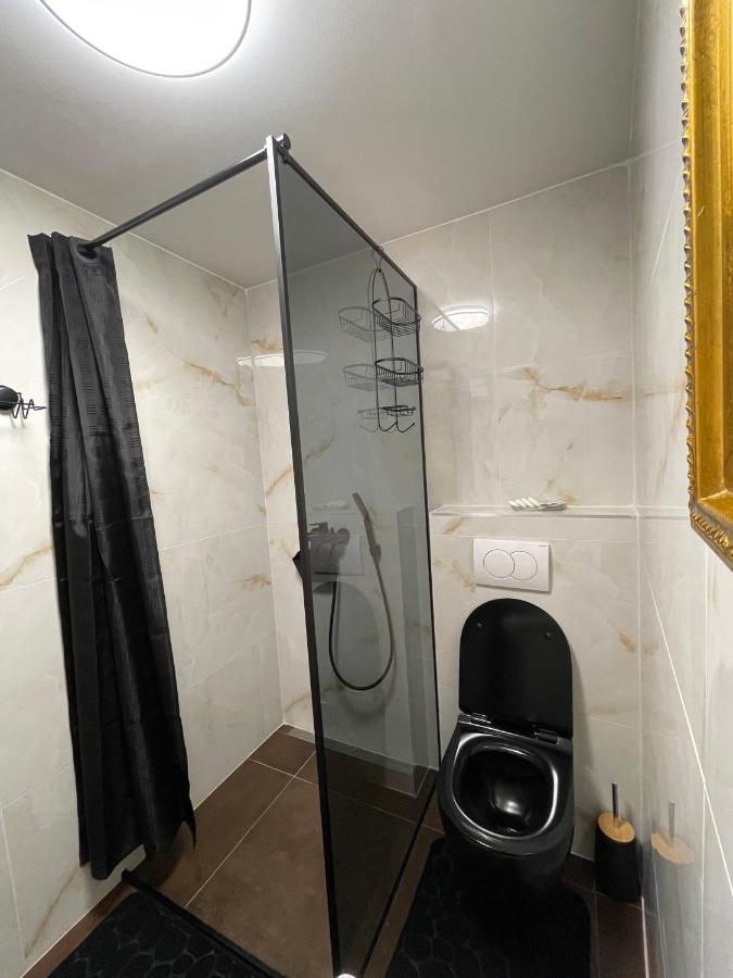 Tequila Apartments (Adults Only) Zadar Exteriör bild