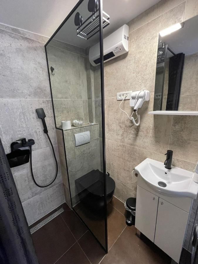 Tequila Apartments (Adults Only) Zadar Exteriör bild